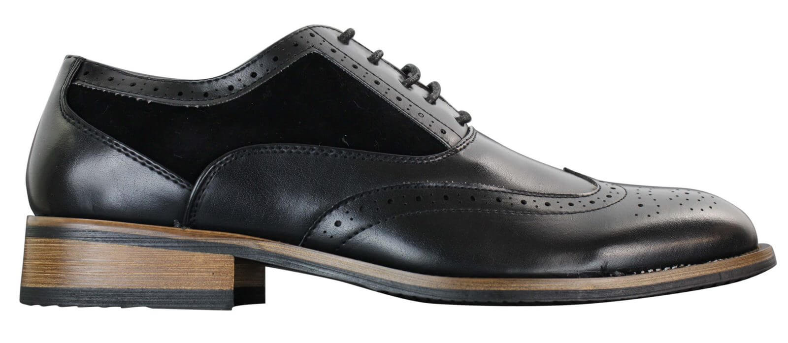 Moški črni čevlji brogue