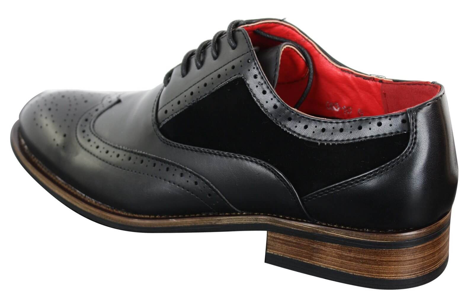 Moški črni čevlji brogue