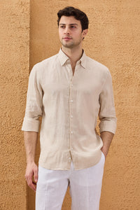 Moška bež srajca z dolgimi rokavi in gumbi iz čistega lana