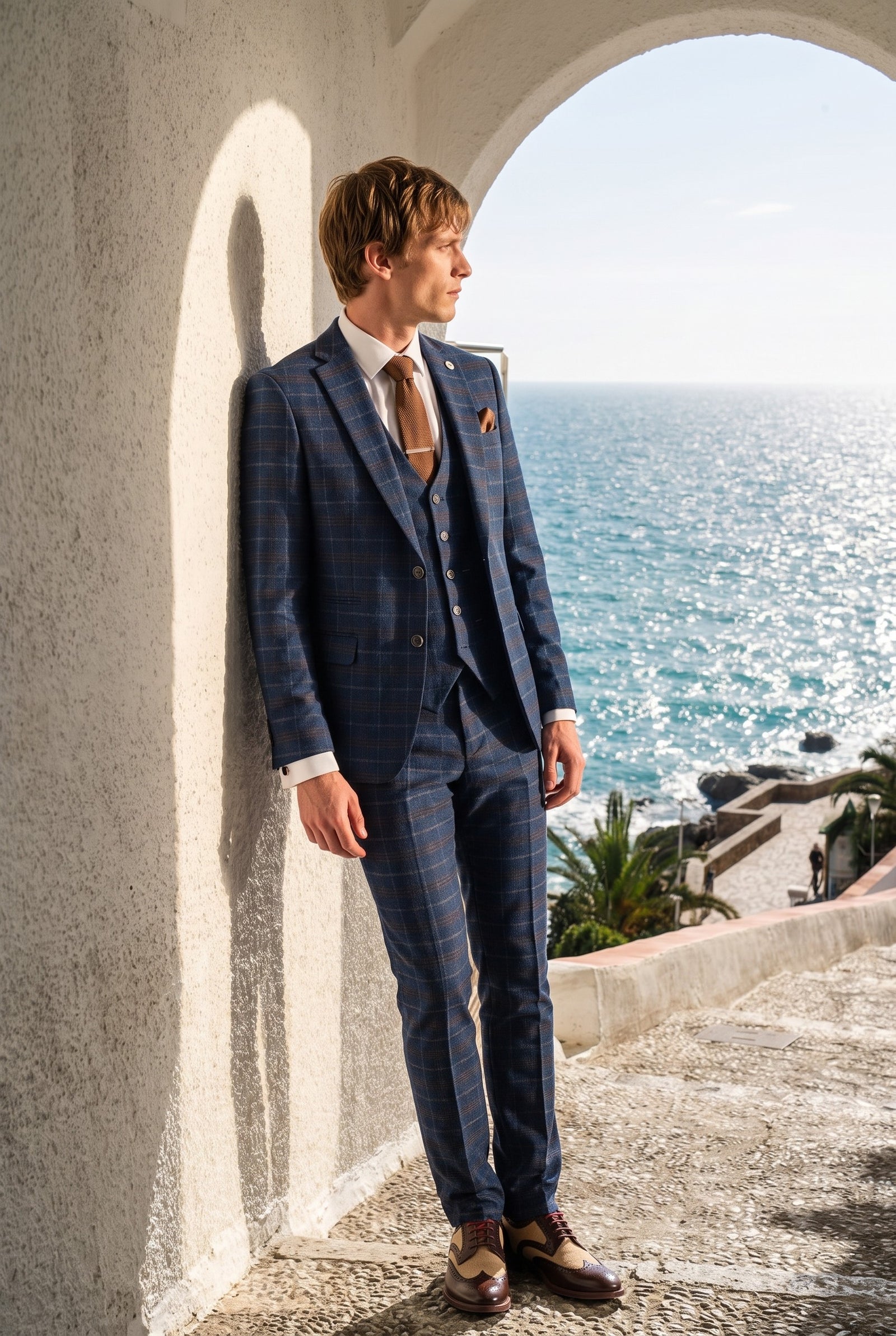 Look #936 styled with Moška temno modra karo obleka s tremi deli - Paul Andrew Kenneth
