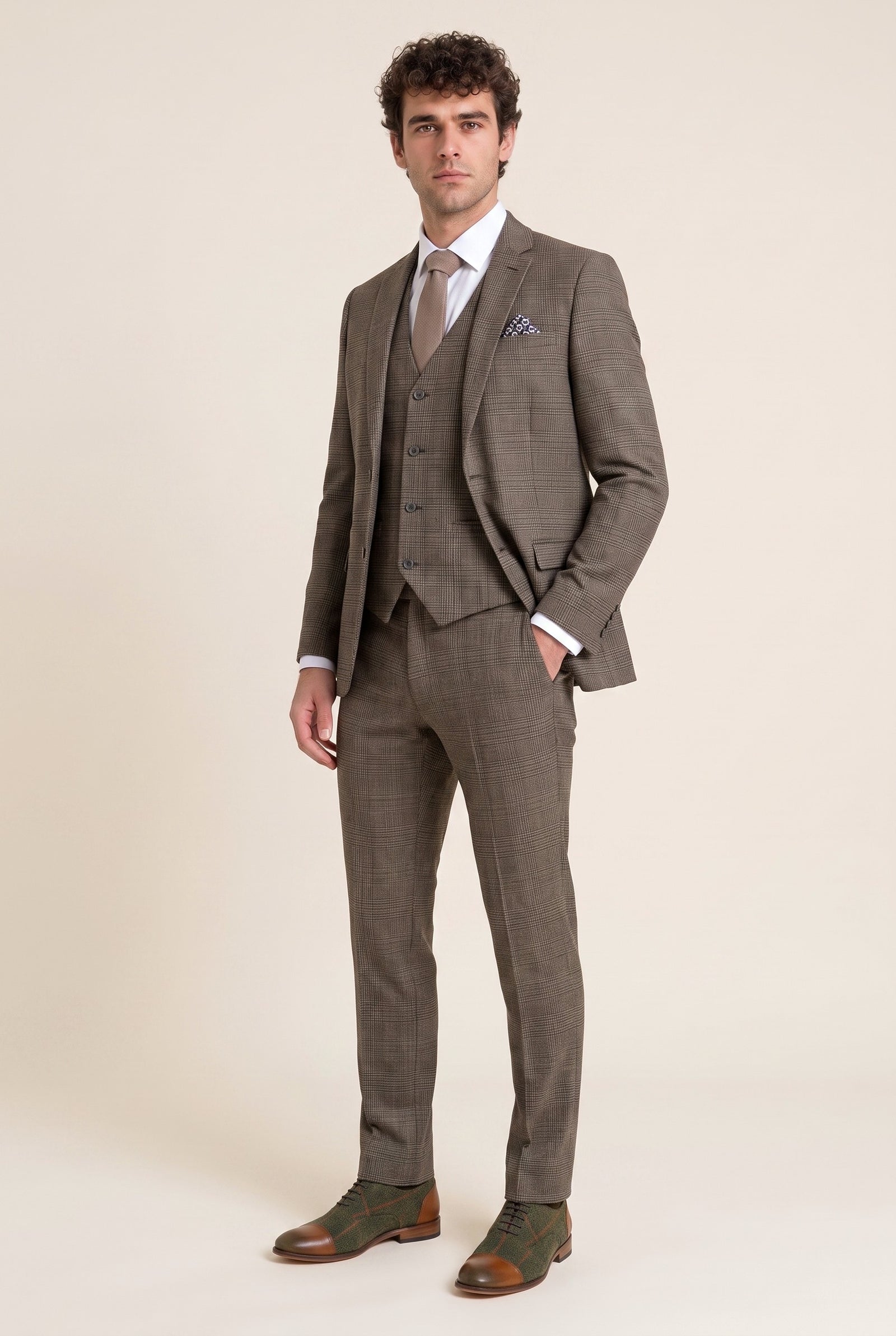 Look #603 styled with Moška rjava klasična karo obleka slim fit kroja, 3 kosi