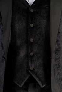 Moški črni žametni poročni smoking iz treh delov s satenastimi reverji AK-26