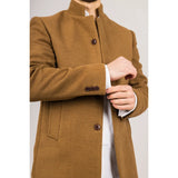 Moški plašč s stoječim ovratnikom in mešanico volne v rjavi barvi