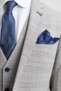 Moška svetlo siva tridelna obleka Hugo z mornarsko modrim karo vzorcem in žametnimi obrobami