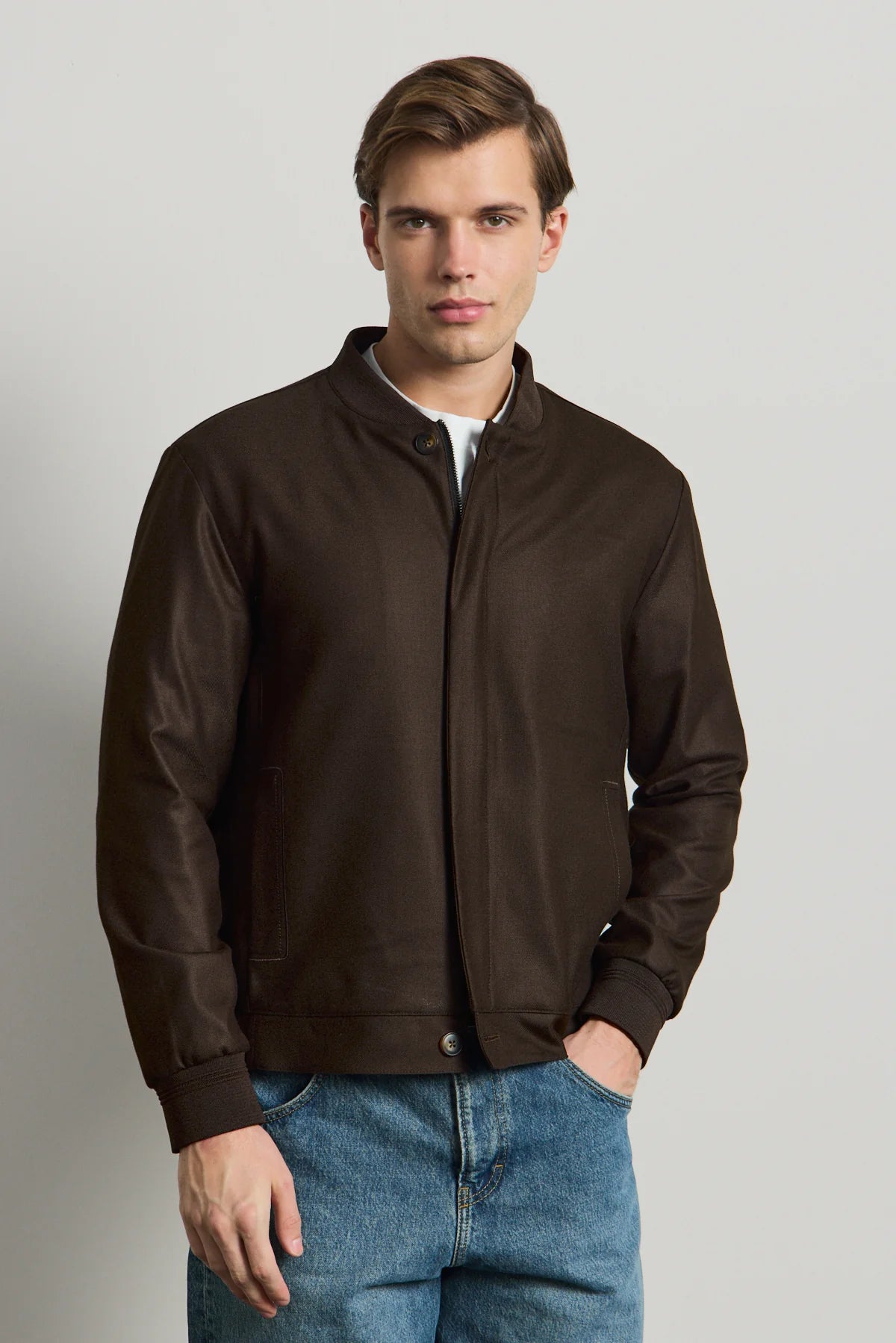 Moška rjava minimalistična elegantna bomber jakna