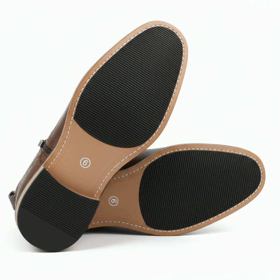 Moški gležnjarji Wingtip Brogue