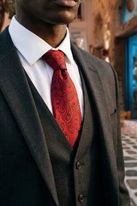 Moška bordo kravata s paisley vzorcem