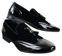 Moški čevlji Patron 239-10 slip-on resicami za vožnjo, sijoči črni lakirani usnjeni in PU semiš mokasini