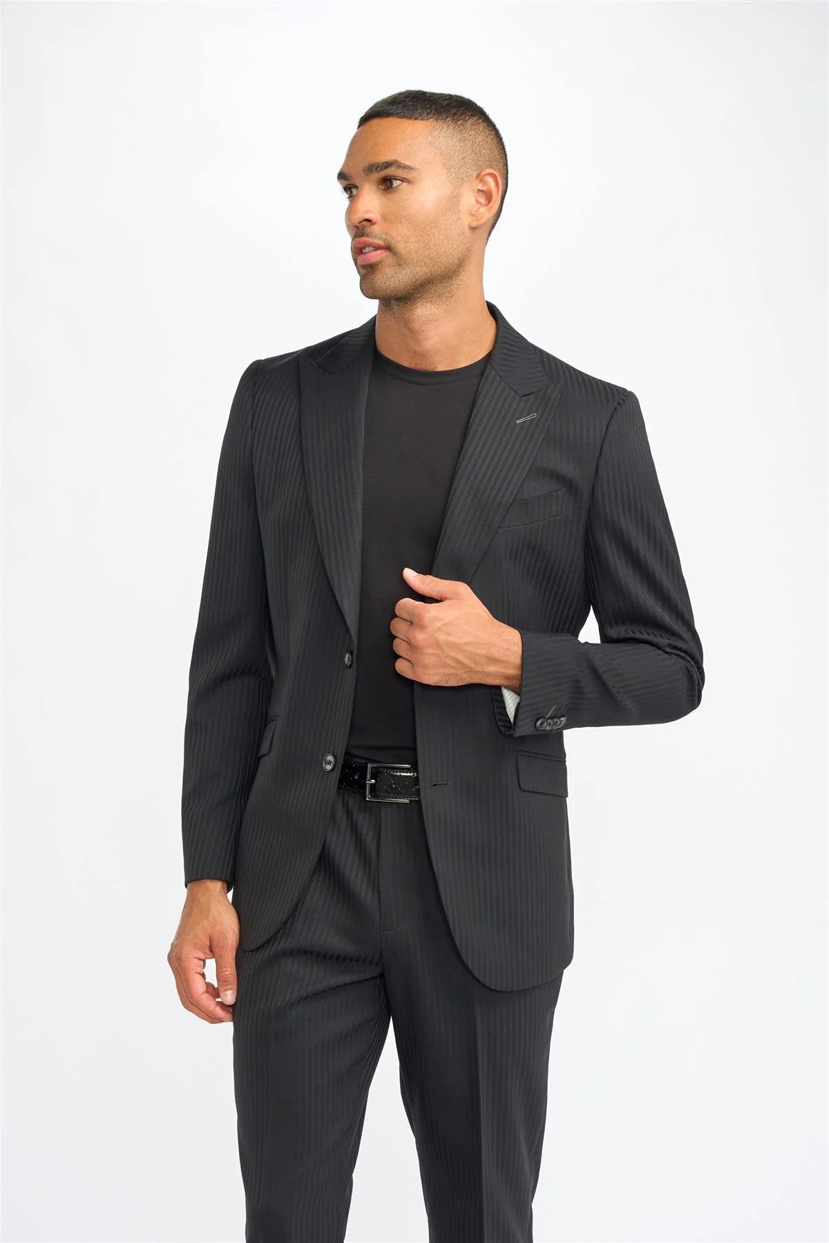 Roberto - Moški blazer s črnimi senčnimi črtami in krojem